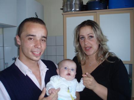 Voila la jolie petite famille, Thomas, Thala et Eliz, trop mignon!!
