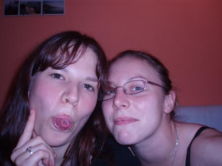 Adeline et moi ma meilleure cops de toujours!! Déja 8 ans!