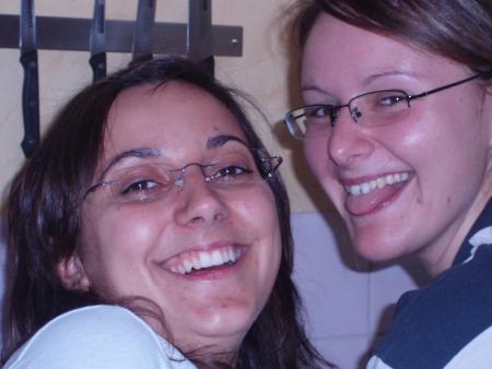 Estelle et Lucie, les 2 grosses!!
