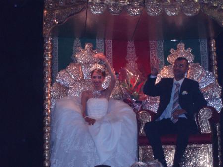 Les mariés reine et roi de la soirée, ca c'est du mariage!!